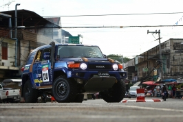 FJ CRUISER AXCR2015